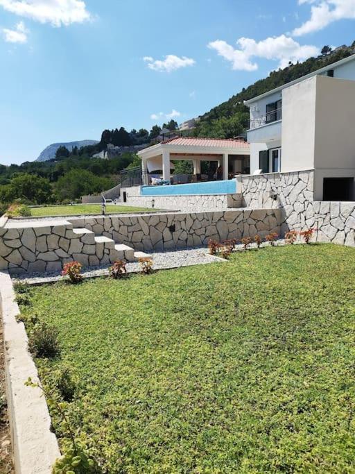 Secluded House - Guaranteed Privacy - Heated Pool Villa Klis Exteriör bild